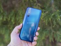 為什么iQOO手機充電時會發(fā)燙？細解熱量產(chǎn)生原因并提供解決方法