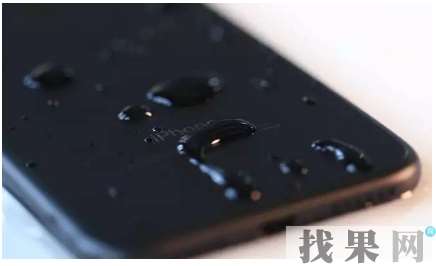 廣州蘋果維修點(diǎn)教你如何正確處理iPhone6 Plus聽筒進(jìn)水？