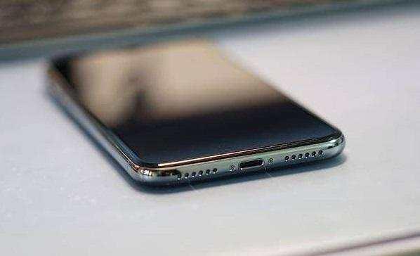 想換蘋果手機，直接換iphone X仍是等雙卡版新iphone?